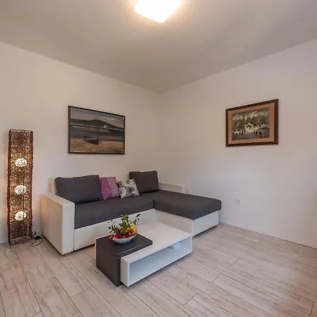 펜션 Milka By Interhome Pridraga